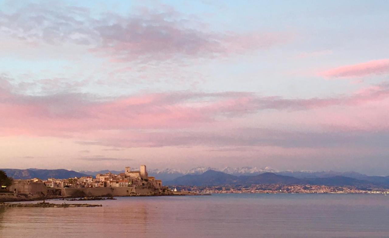 Superbe Appartement Dans Le Coeur De La Ville Antibes Exterior foto